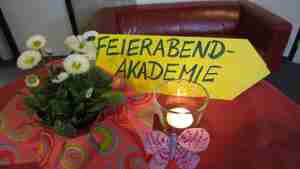 0.Symbolfoto Feierabendakademie (12)