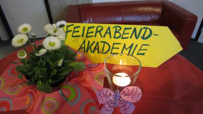 0.Symbolfoto Feierabendakademie (12)