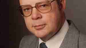 0010001 Friedrich Karl Wiesener 1985