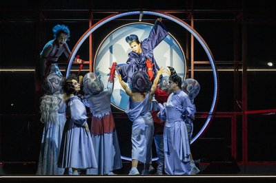 Das Ensemble vom Theater für Niedersachsen gastiert mit dem Musical-Thriller "Sweeney Todd" in Burgdorf