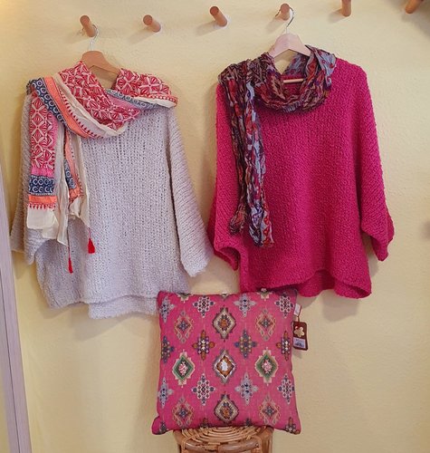 Pullover, one size
