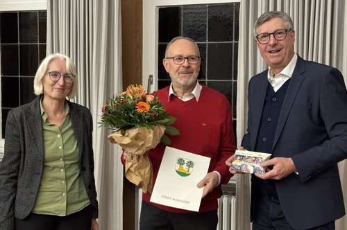 Blumen in der Ratssitzung