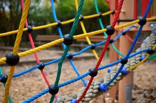 Spielplatz Dierener Straße (Langes Feld)