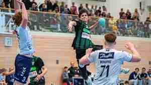 Julius Pöthke und seine Teamkollegen von der TSV Burgdorf wollen im Rückspiel einen Fünf-Tore-Rückstand aufholen.