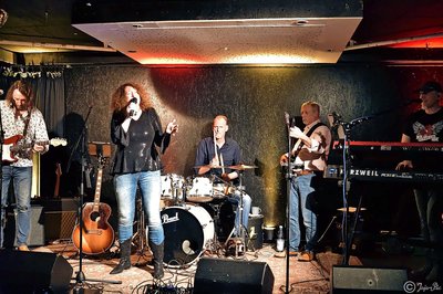 250509_bu_konzert_bluesrock