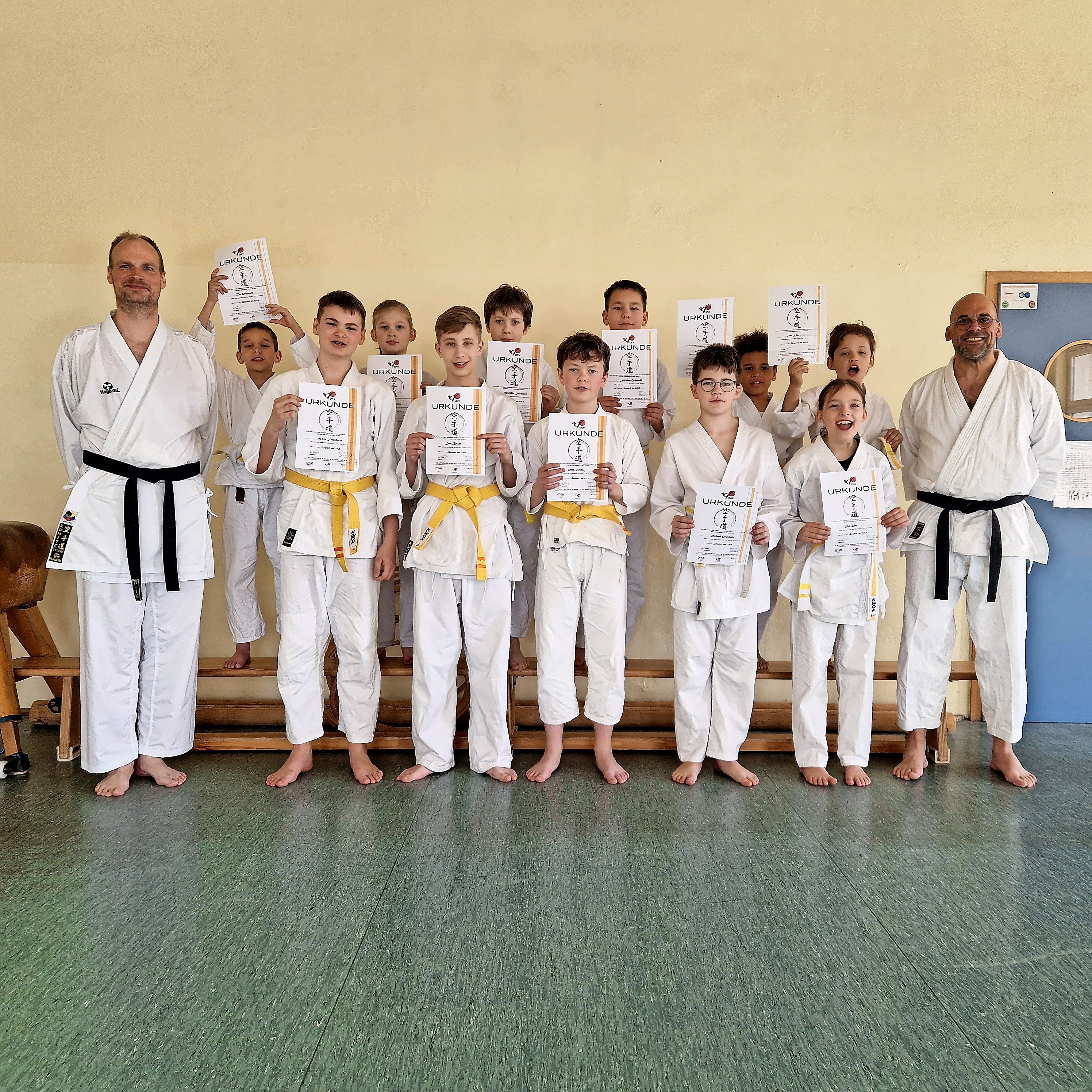 Erfolgreiche Karate-Prüfungen