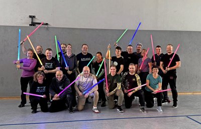 250509_bu_samurai_lichtschwerter