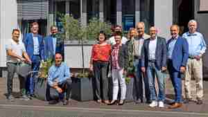 Viele Sponsoren unterstützen die Stadtmarketing-Aktion "Blumen für die Burgdorfer City"