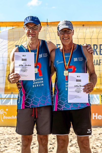 250908_bu_beachtvolleyball_gruending