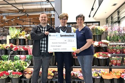 250922_bu_edeka_cramer_pfandspende_tierheim