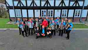 Das Akkordeon-Orchester Hohner-Ring lädt zur Märzmusik ein.