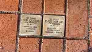 Die Stolpersteine erinnern an Emilie Neuhaus und Clara Palmbaum.