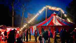 Für eine Woche hat der Braunschweiger Mitmachzirkus Dobbelino sein rot-blaues Zirkuszelt für die Grundschüler in Otze aufgeschlagen.