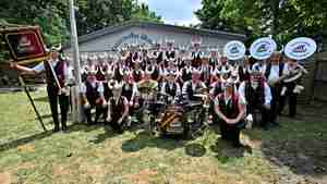 Die Wikinger Burgdorf laden zu ihrem traditionellen Frühschoppen ein.