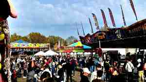 Das Frühlingsfest zieht Jahr für Jahr viele Besucher an.