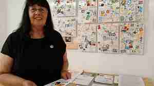 Susanne Schumacher zeigt in der Mitte37 internationale Postkunst aus ihrer Sammlung.