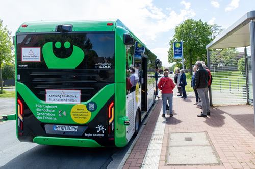 Exklusive Probefahrt mit dem autonomen Bus „albus“