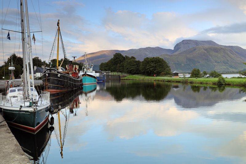 Caledonian Canal mit mit Blick auf Ben Navis - Schottland