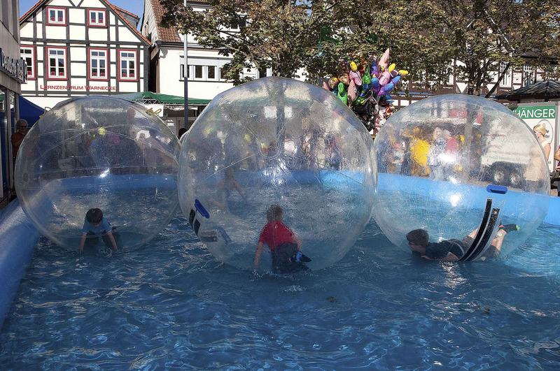 Foto 2 - Wasserball-Laufen