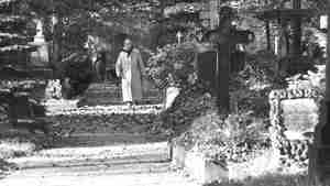 Foto 2 Auf dem Magdalenenfriedhof1971