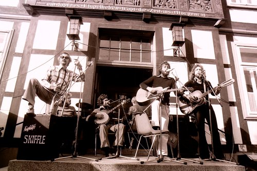 Foto 3 - High Life Skiffle