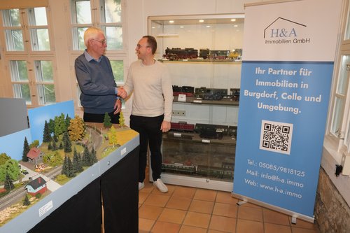 Hauptsponsor Christian Herburg besucht die Eisenbahn-Ausstellungen