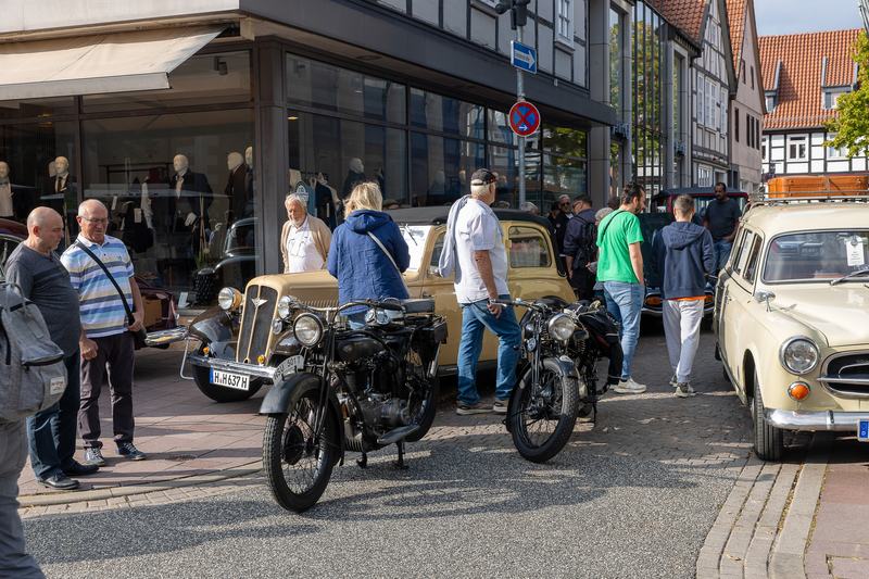 Oldtimer-Schau auf dem Stadtfest Oktobermarkt am 5.10.2024