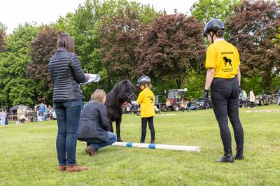 Pferdemarkt_Entenrennen_16_05_26-1374