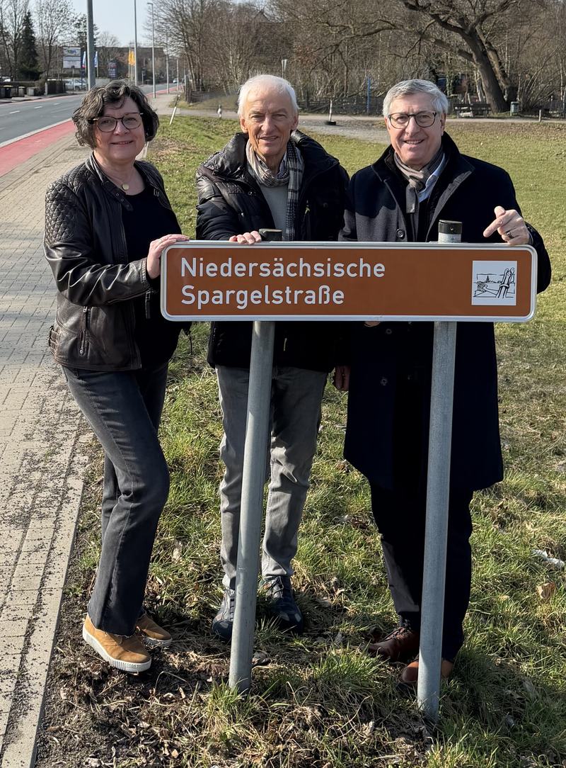 Pressefoto 1 Neue Schilder Burgdorf .jpg (002)