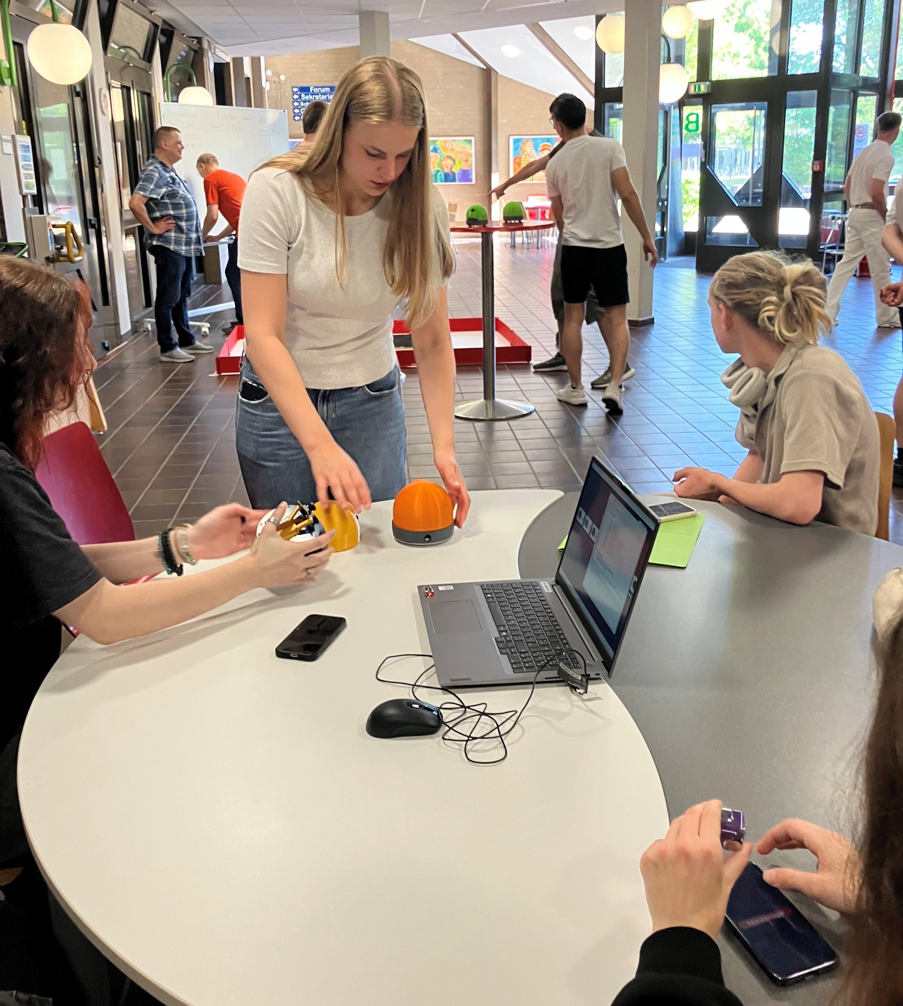 Berufliche Gymnasien Burgdorf – Zukunft erlernen, Innovation erleben