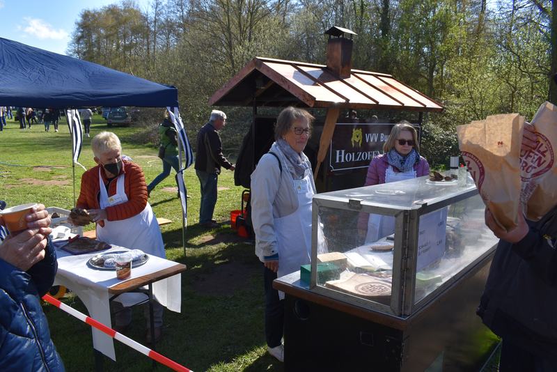 VVV-Holzbackofen auf dem Pferde- und Hobbytiermarkt